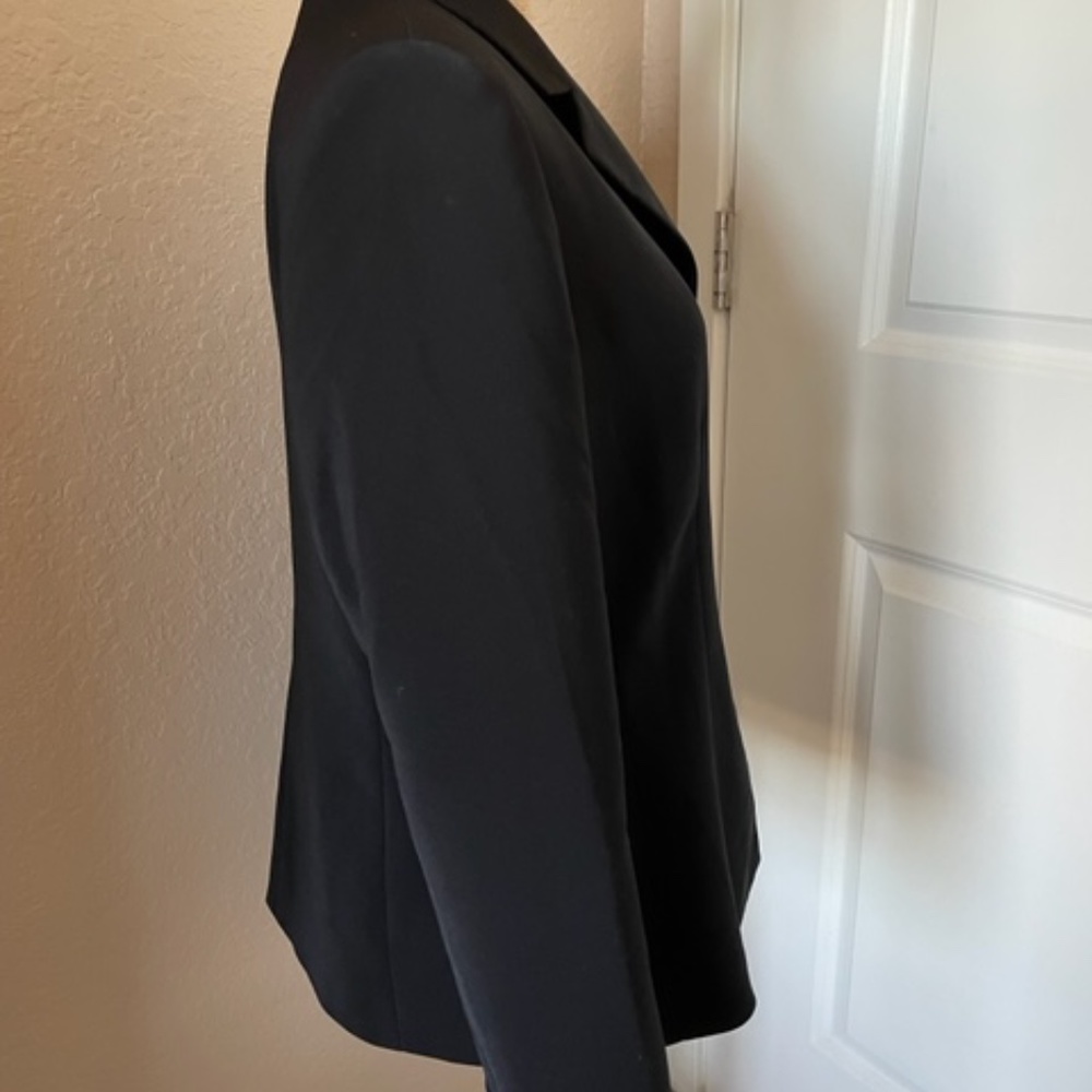 Le Suit Essentials Black 3 Button Jacket 12p - image 3